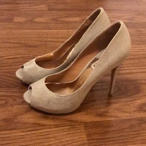 Badgley Mishka Pumps